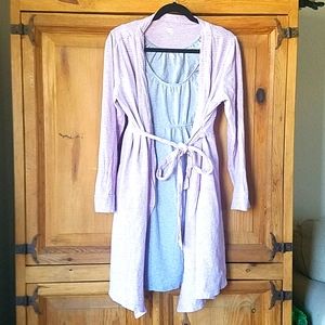 Maternity nightgown and robe set
